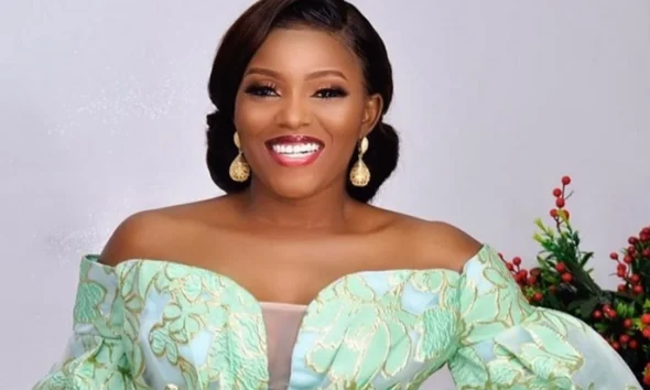 Biola Bayo